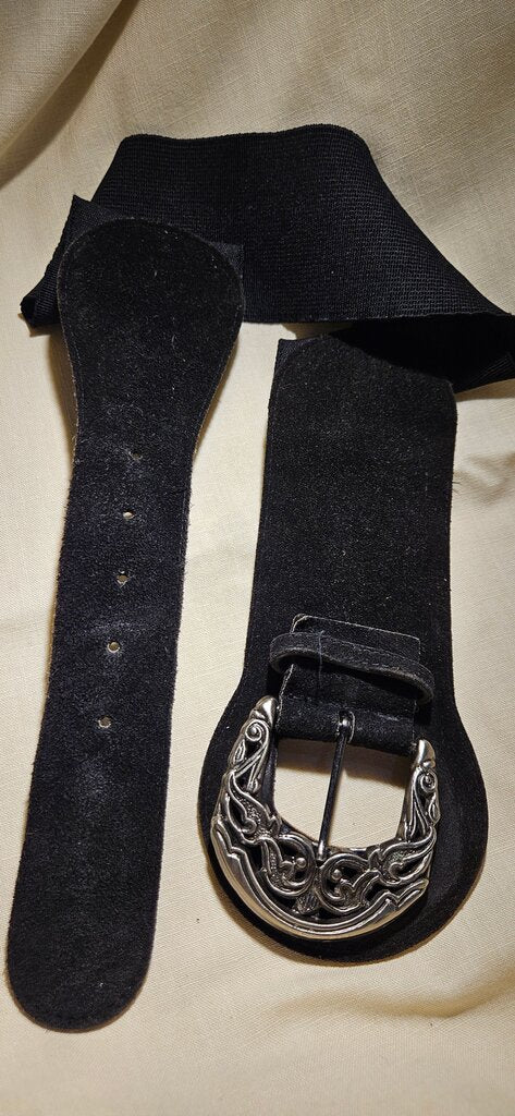 Black Vintage Belt with Decorative Buckle