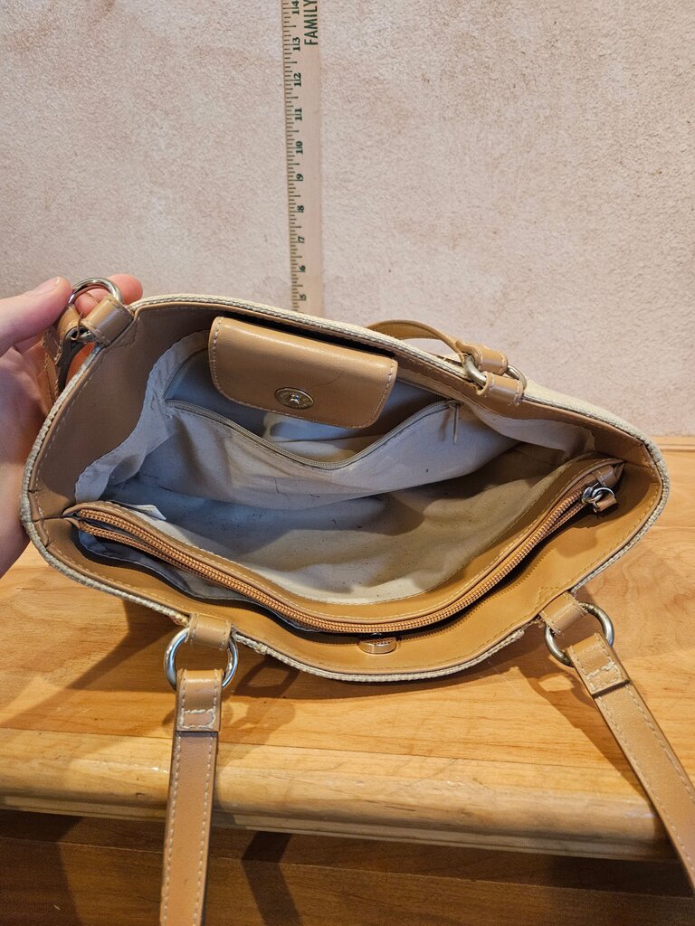 Embroidered Floral Handbag