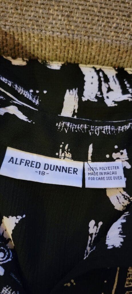 Alfred Dunner Women's Black and White Printed Top