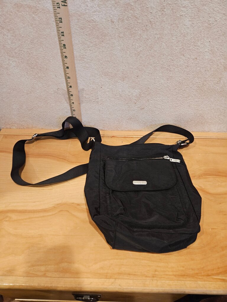 Black Crossbody Bag with Zippered Pocket