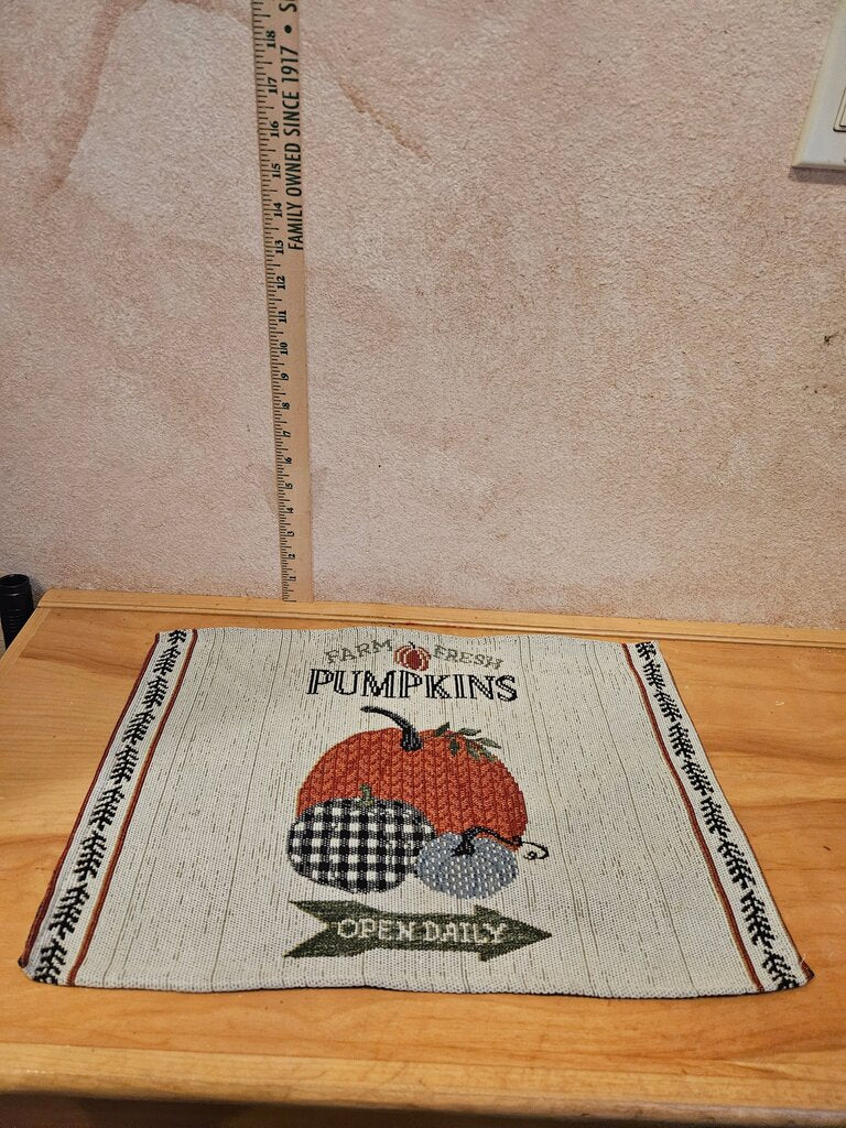 Pumpkin Themed Tablemat