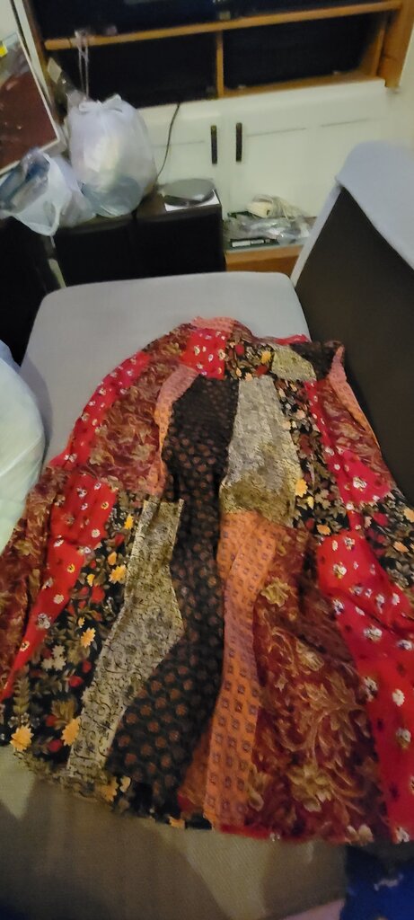 Sag Harbor Petite Floral Pattern Top