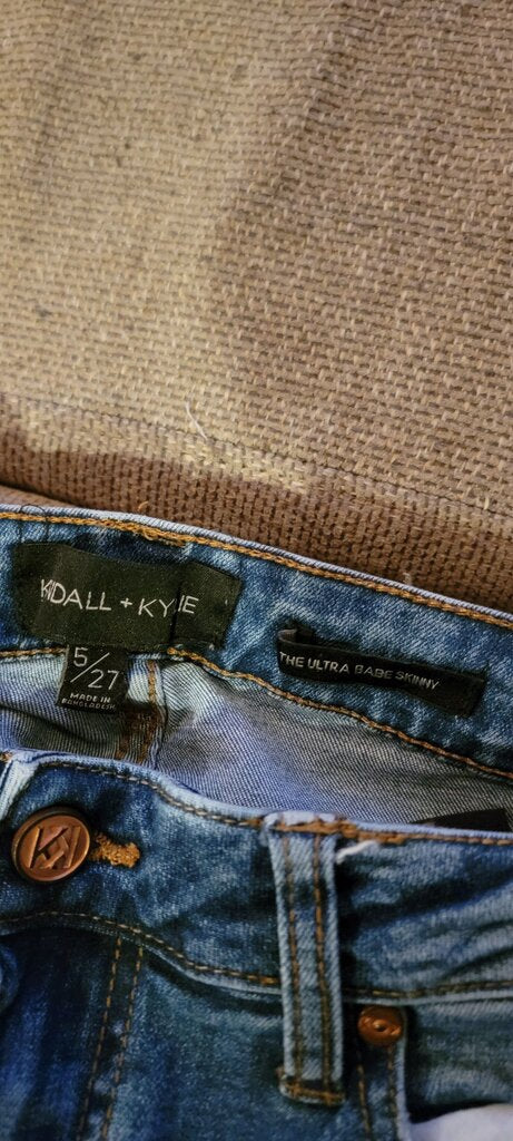 KIDALL + KYLIE The Ultra Babe Skinny Jeans