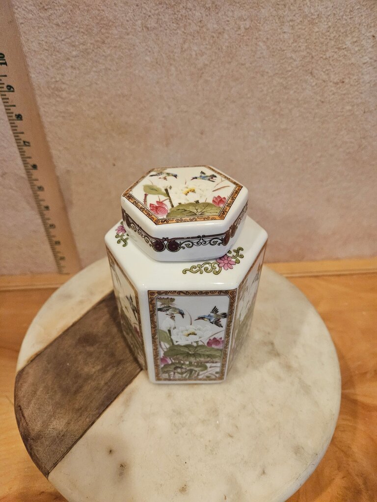 Hummingbird Lidded Jar Tokyo Ming Tea Ginger Ming Lotus Hexagon Pink Green Flowers Urn Japan