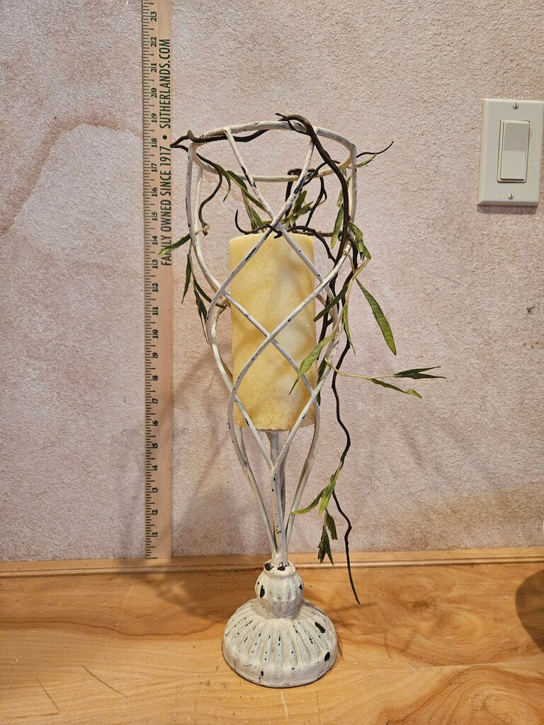 Decorative Chippy Painted Wrought Iron Metal Open Candle Holder / dry flower vase / farmhouse decor display