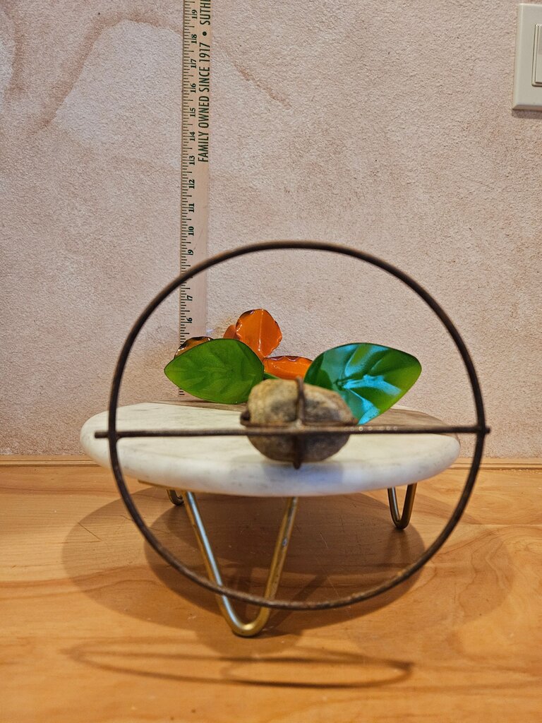 Yard Art Metal Flowers Sculpture Metal Flower Decorative Garden Table Centerpiece