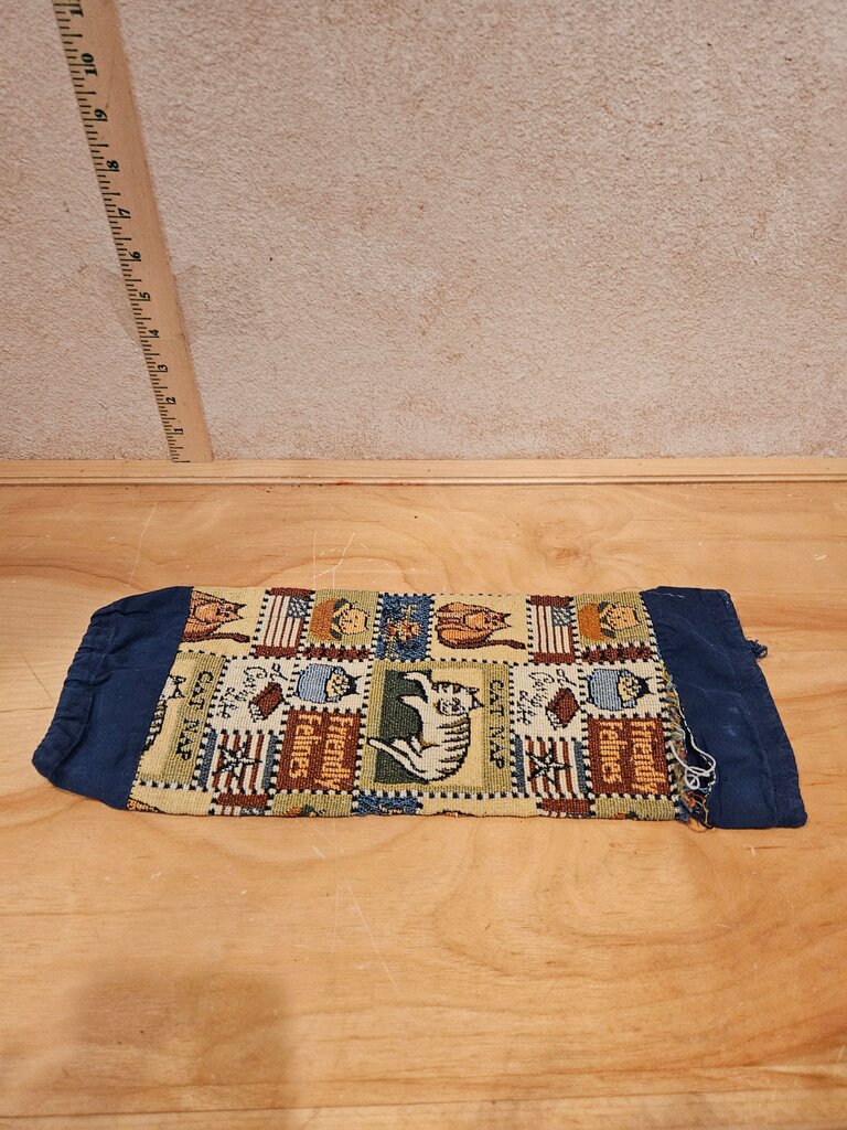 Friendly Felines Cat Pouch
