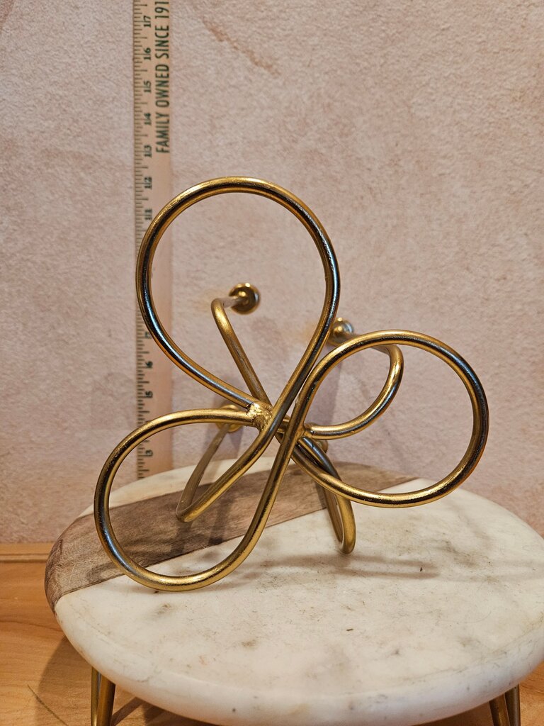 MCM Vintage Spiral Metal Candle Holders Has a Modern Minimalist look twisted 4 arm Taper candle holder Table Centerpiece