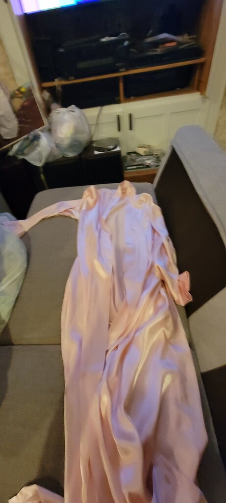 Jones New York Pink Satin Robe