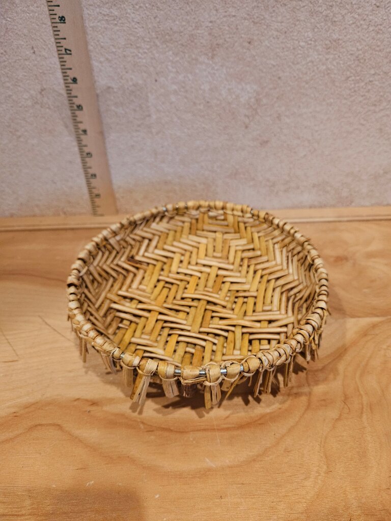 Hopi Basket, Vintage, Sifter Basket, Native American Art, Basketry, Plaited Yucca Ring Basket, Vignette cloche base Home Decor, Shelf Art