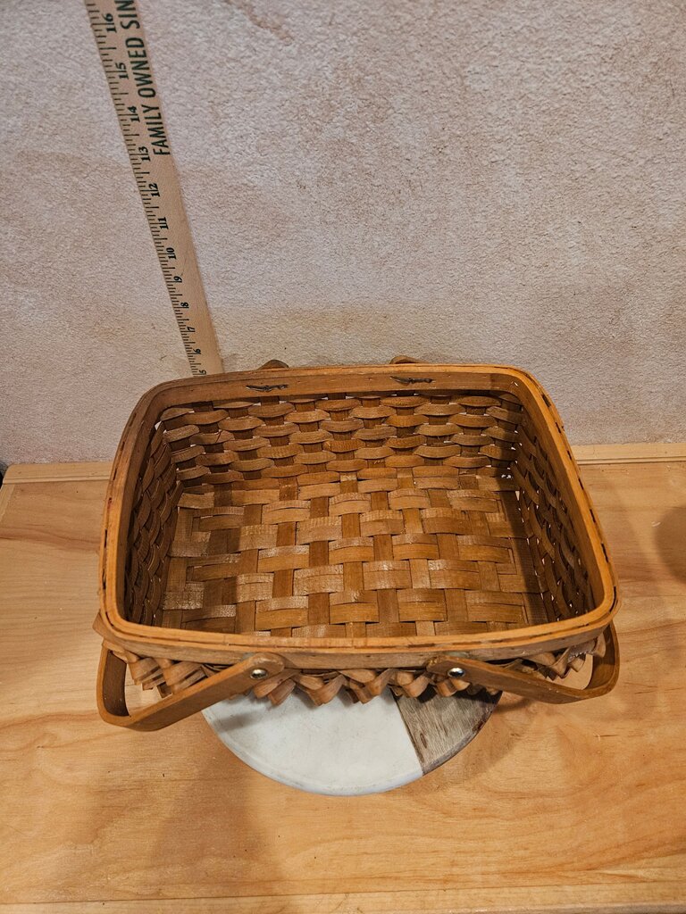 Vtg Basket-Porcupine Curl Style Woven Basket with double Bail Handle Penobscot Style Basket Curly Q Curlicue Canadian cedar bark?
