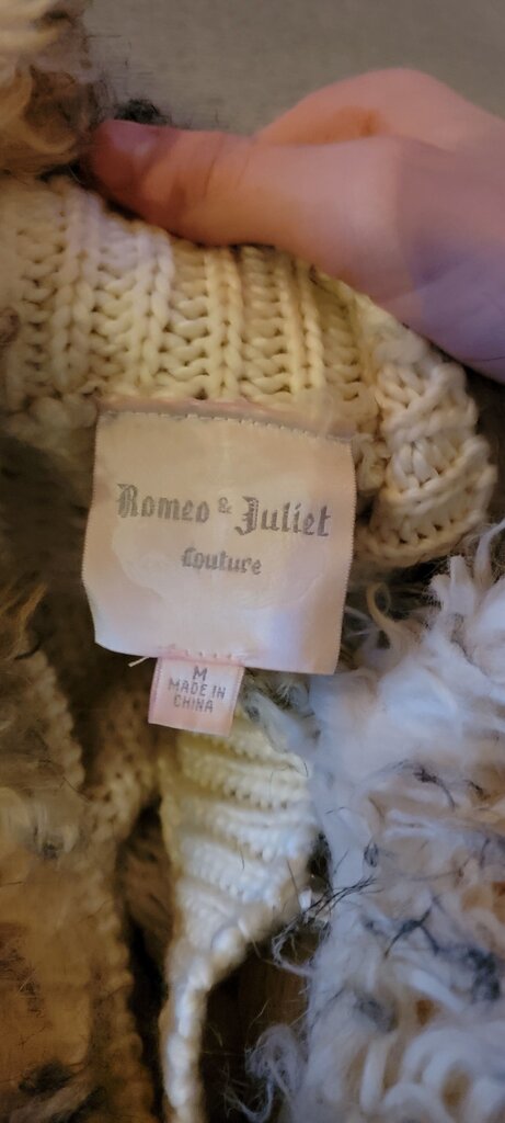 Romeo & Juliet Couture Cream Knitted Vest