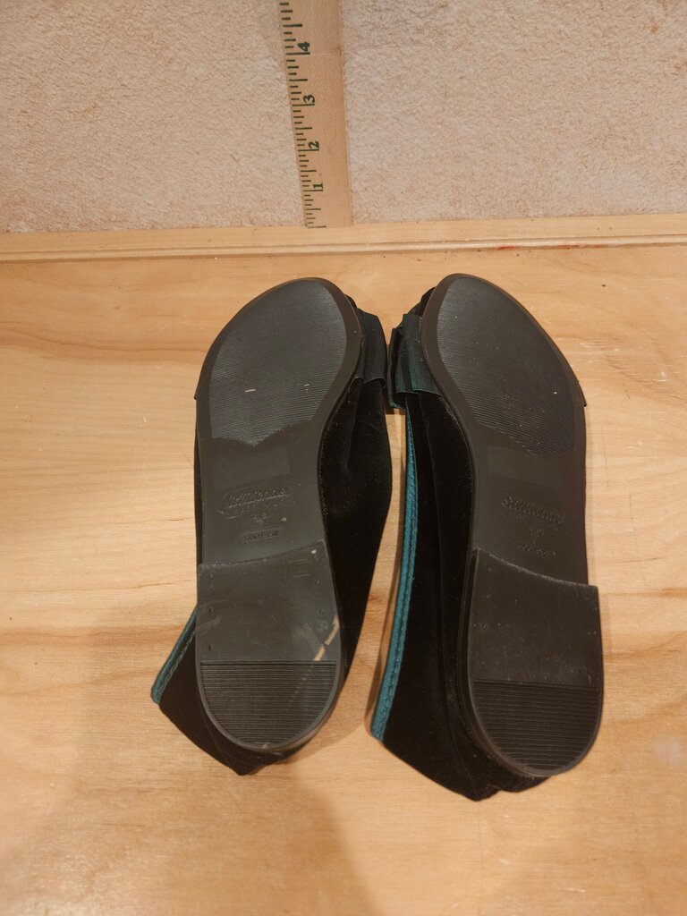 St. Michael Women's Black Ballet Flats with Bow