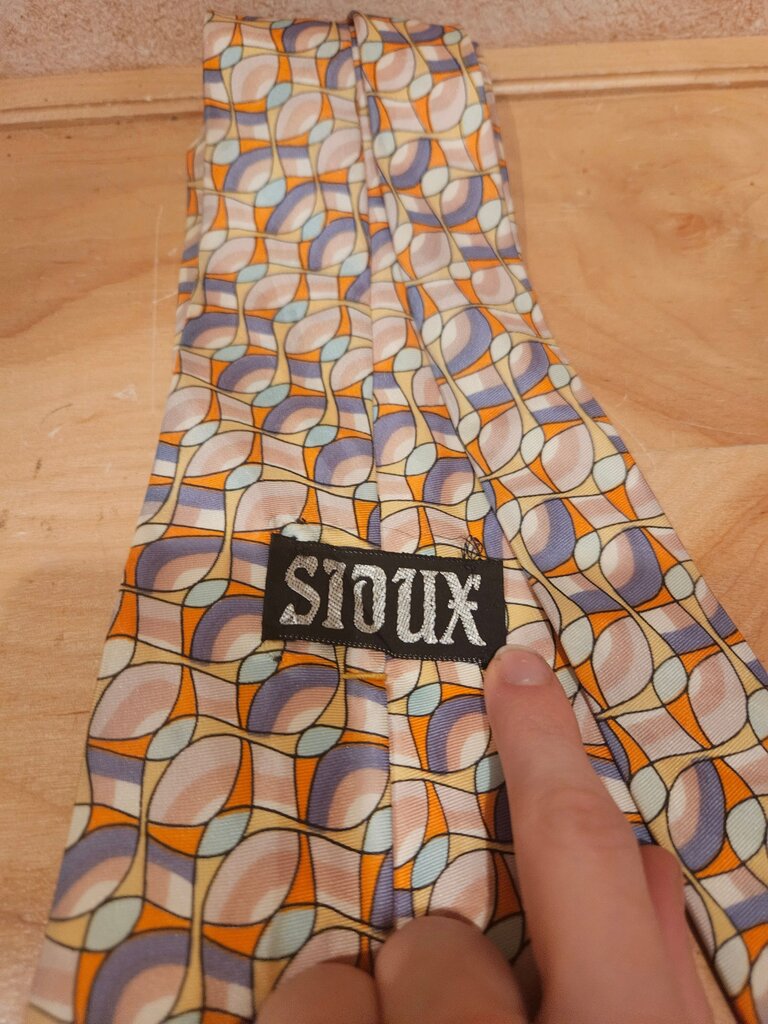 Sioux Patterned Tie