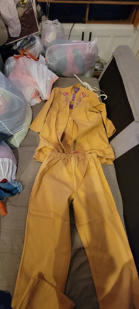 Suzanne Somers Collection Yellow Embroidered Outfit