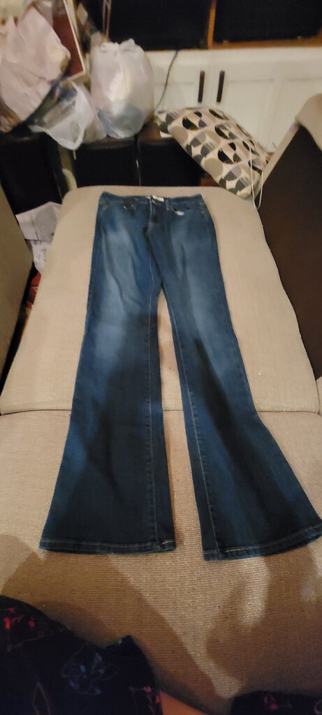 Levi Strauss Signature Mid-Rise Bootcut Jeans