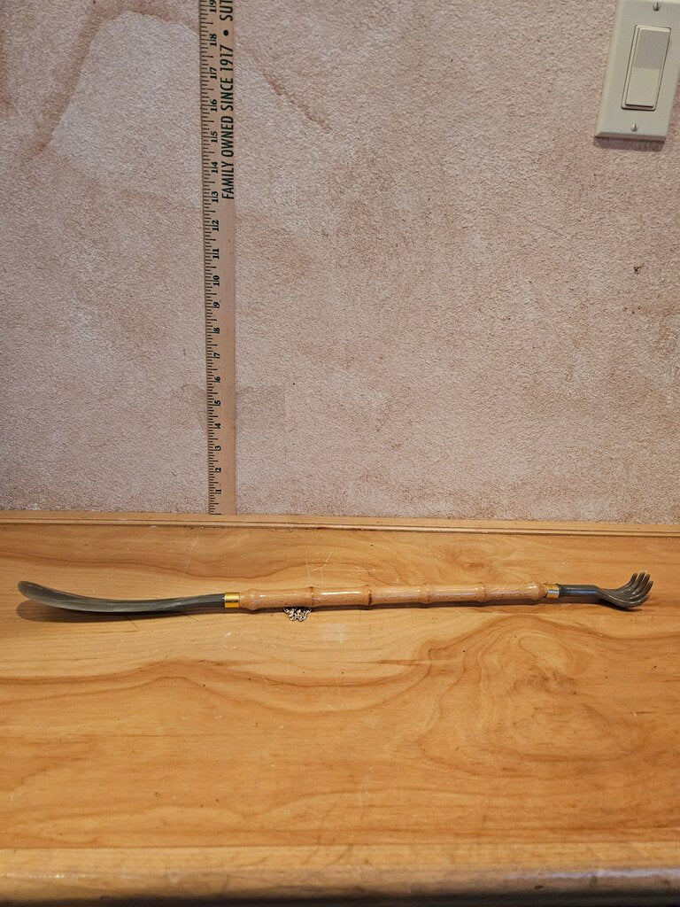Vintage MCM Faux Bamboo Shoehorn & Backscratcher, Resin, Mid-Century Italy/French, 1960s