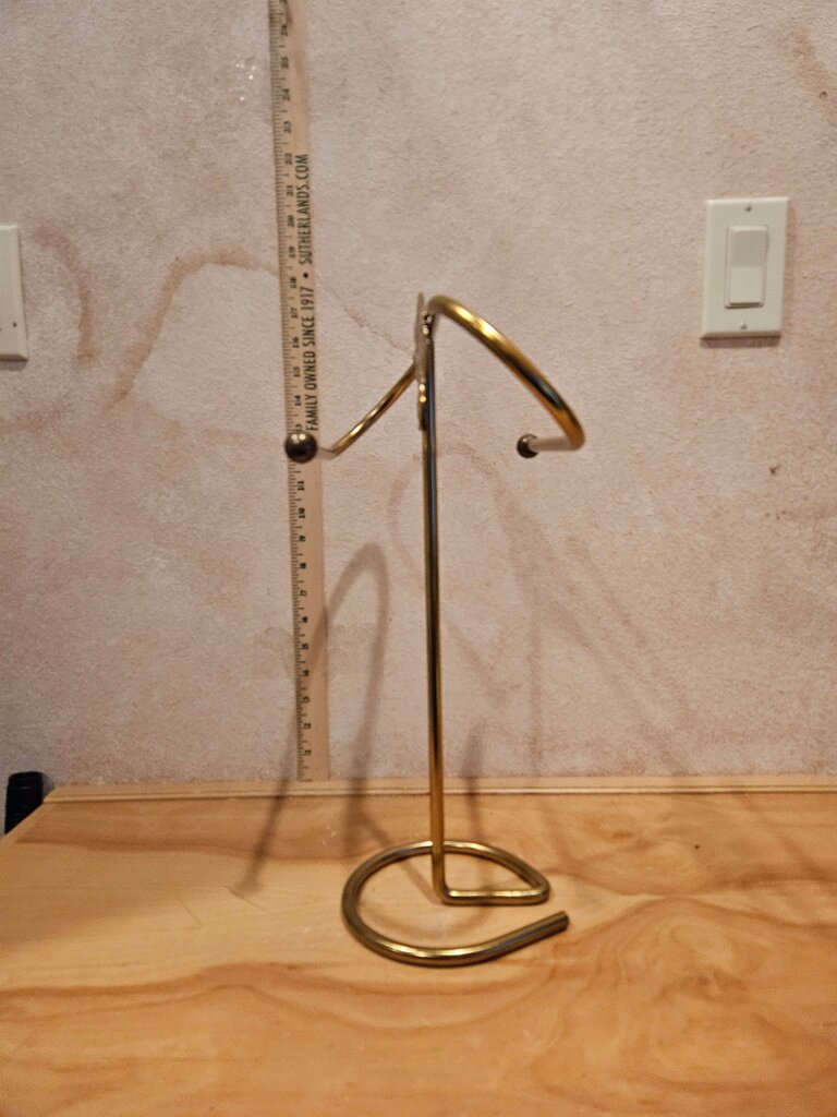 Vintage Free Standing Gilded Brass Trumpeting Angel Guest Double Bar Towel Holder Gold Hollywood Regency Vanity Guest Towel