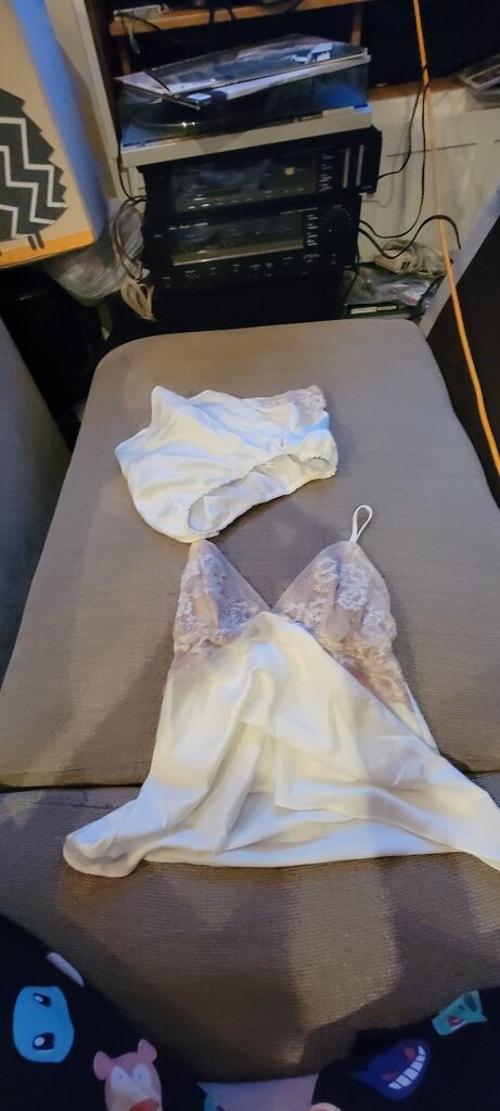 Flora Nikrooz Women's Sleep Set