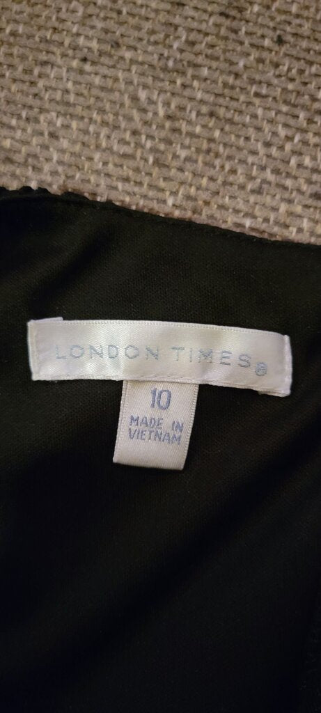 London Times Women's Dress with Floral Pattern