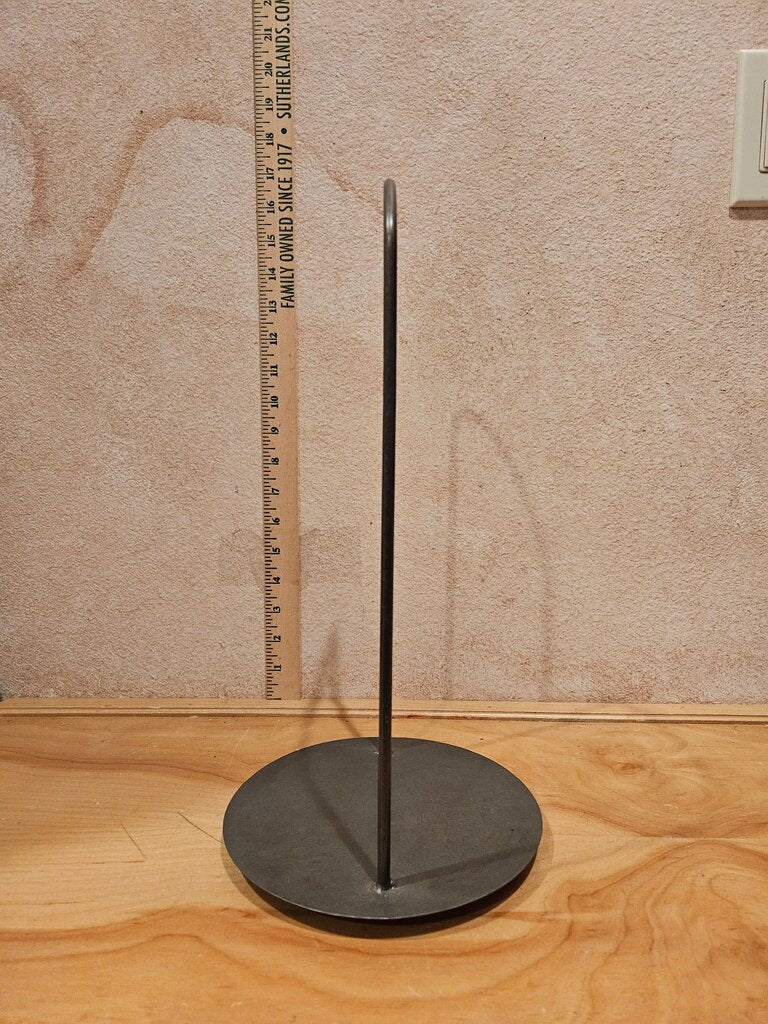 Modern Minimalist Metal Stand