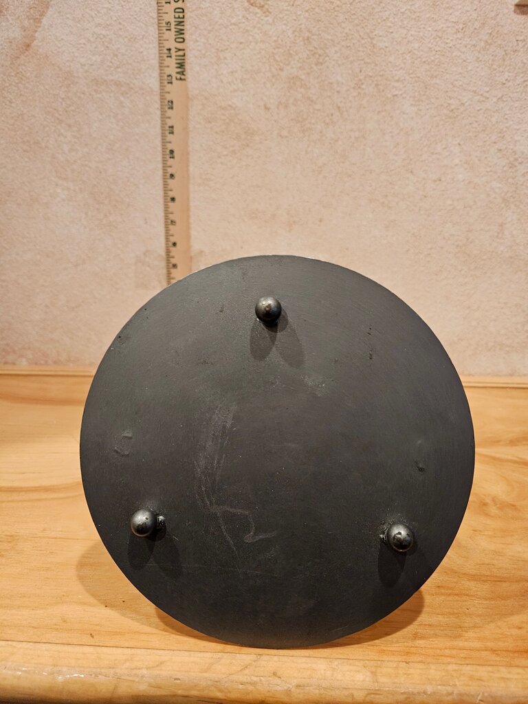 Modern Minimalist Metal Stand