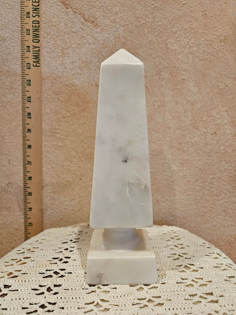 White Marble or Alabaster Neoclassical Sculptural Obelisk Statue Tower Regency MCM Style Decor