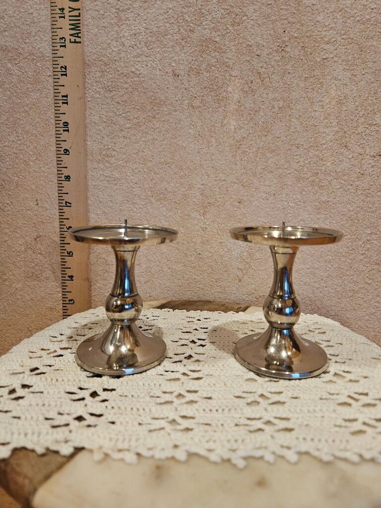 Pair of Silver Pillar Candle Holders Set Elegant tableware