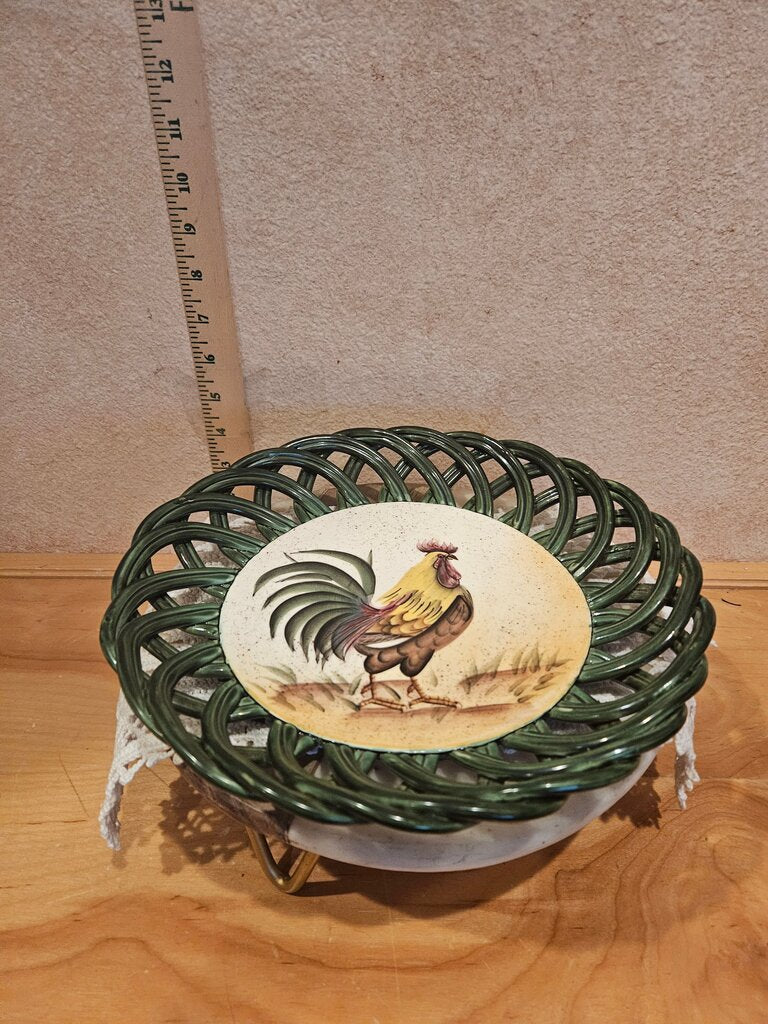 Hand painted Pacific Rim Vintage Rooster Plate Green Basket Weave Exclusive Farmhouse Country Chic decor