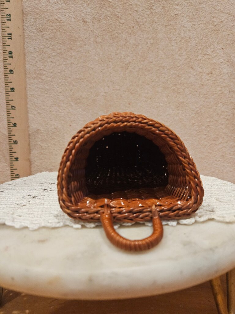 Vintage Handled Rattan Woven Flower Basket Long Rustic Flower Arrangement Holder wall Pocket basket