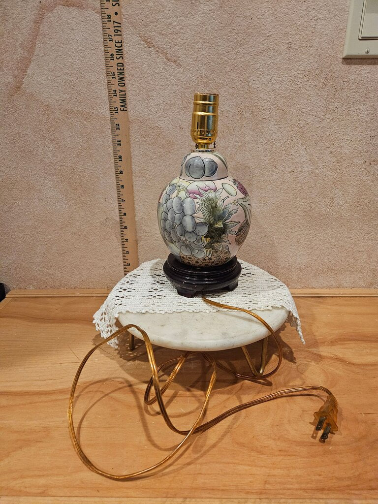 Vintage Chinese Handcrafted Hand Painted Porcelain Table Lamp Floral Ginger Jar on elegant Rosewood Base, Macau Lighting