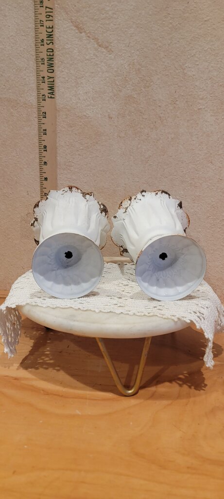 Pair of Rusted Fluted White Tin Scalloped Cup / Vases Foliage holder Wedding Faux Arrangements Flower Pots Grannycore Cottage Country Granny core