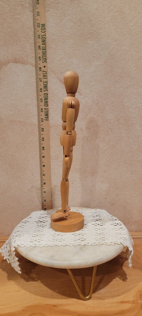 Wooden Posable Articulated Figure Mannequin Artist Tabletop Model Posable Articulated Figurine Reference Figure Drawing on stand