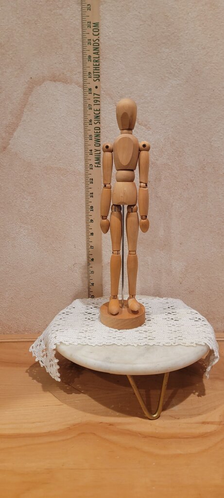 Wooden Posable Articulated Figure Mannequin Artist Tabletop Model Posable Articulated Figurine Reference Figure Drawing on stand