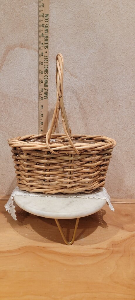 Vintage French Style Boho Chic Coastal Natural Woven Gathering Wicker Easter Farmhouse Handled Foraging Basket Farmhouse Country Chic