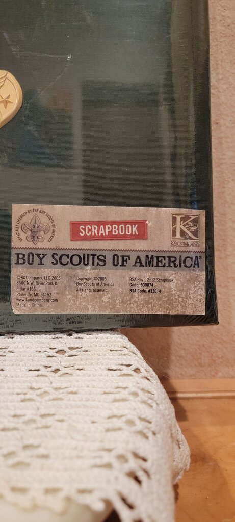 K & Company Boy Scouts of America Scrapbook Album Green Emblem 12x12 2005 NEW BSA