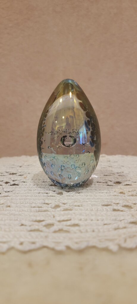 Vintage GES signed 95 Egg Paperweight Controlled Bubbles Egg hand blown art glass Oval Egg Hand Blown Art Glass Floating Bubbles Mid Century Paperweight