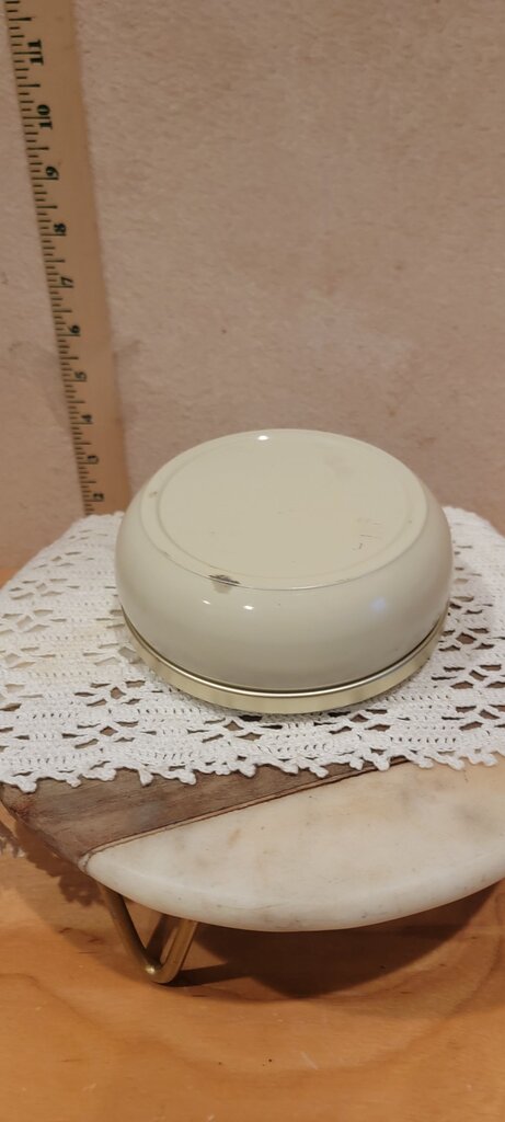 Decorative Beautiful Vintage Flower Meister can Floral Trinket Container, candy tin, powder box, Grannycore, cottage Grandma Granny core
