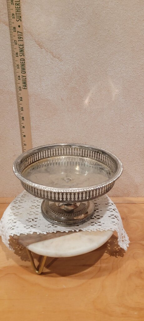 Vintage MCM Silver Pierced Reticulated Centerpiece Tazza Silver Plated Pedestal display riser, Tableware, Barware, Cloche base