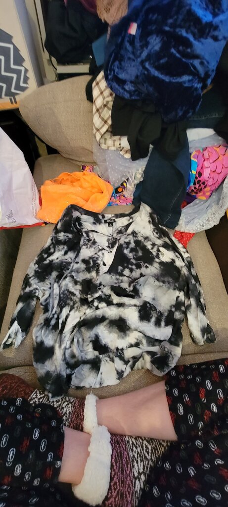 a.n.a Black and White Tie-Dye Top