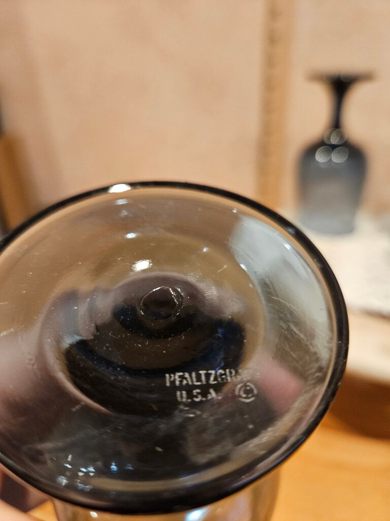 Pfaltzgraff Yorktowne Blue Frosted Etched Flowers 6 3/8” Glass Glassware Wine Water Goblet barware