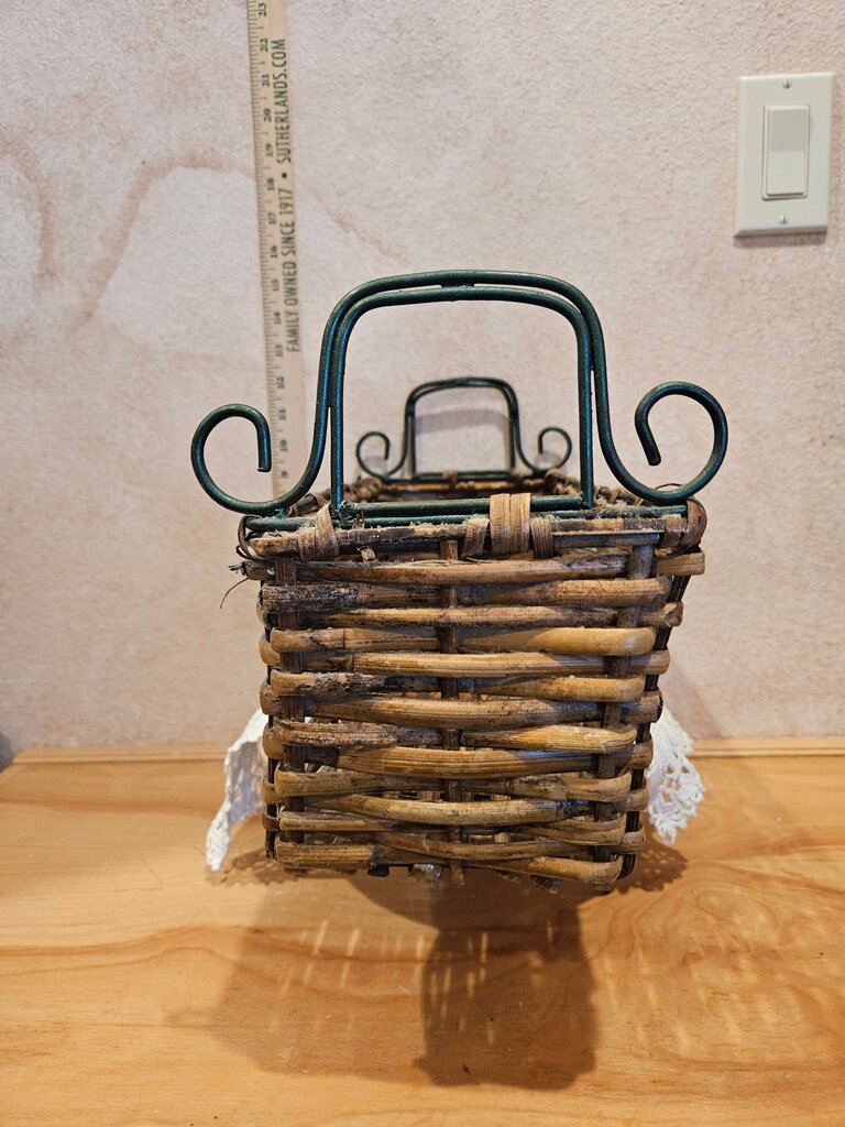 Vintage Vintage Wicker Rattan Woven Basket w Distressed Iron / Metal Scroll Handles Perfect for Media, book display, cds dvds knickknacks