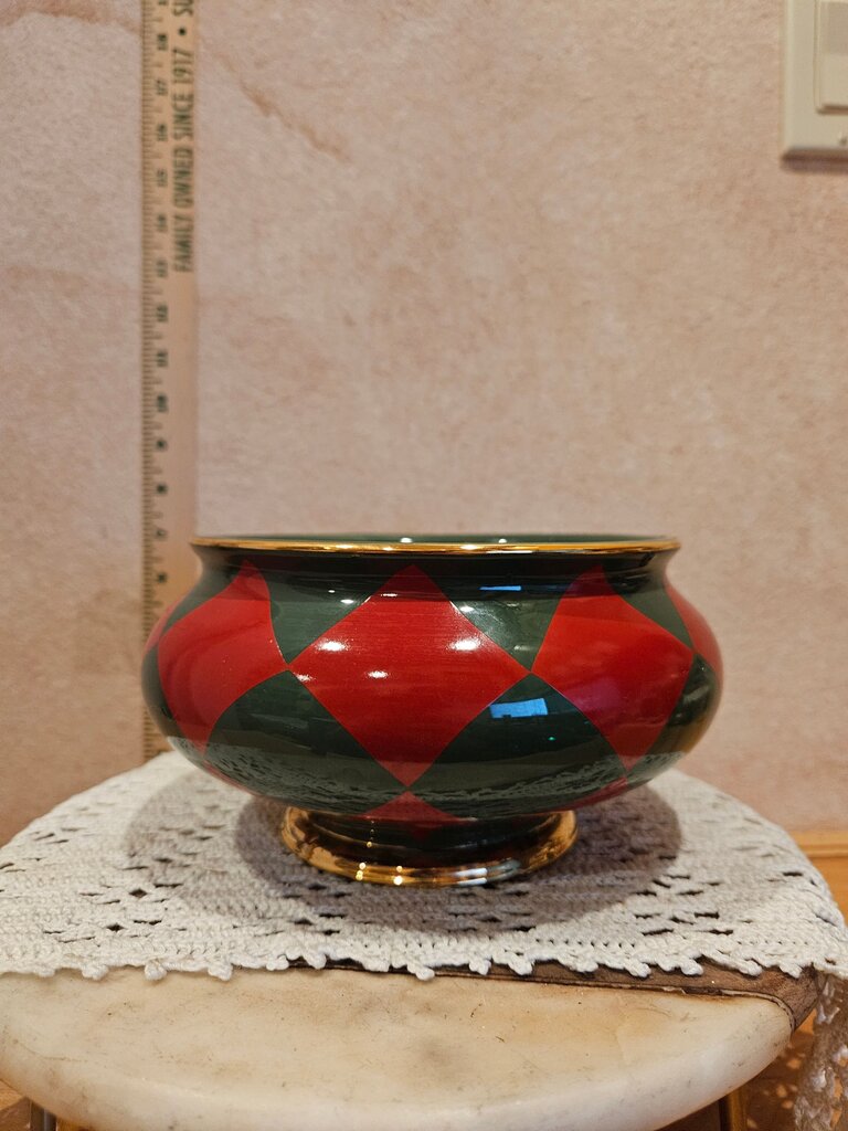 Teleflora Gift Festive Holiday Green & Red Diamond/Checked Design Planter Bowl / flower display / candle display holder w Gilded Gold Trim